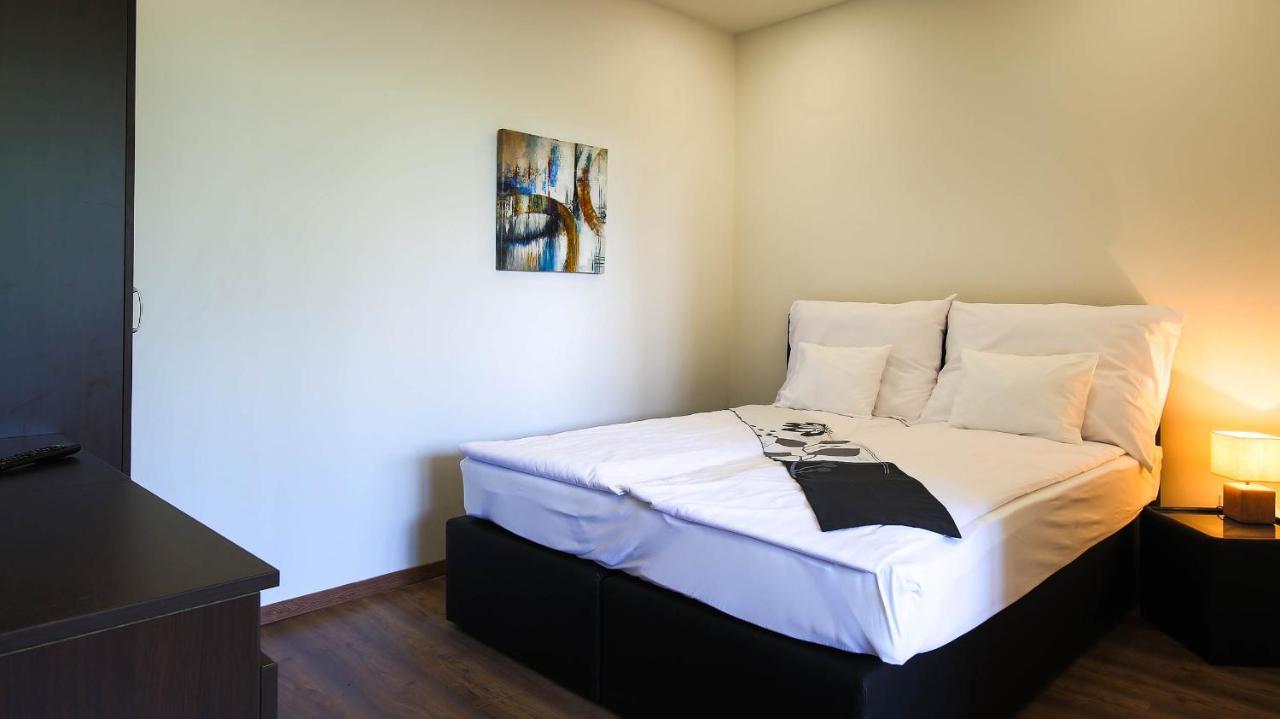 White Apartman Siófok Exterior foto